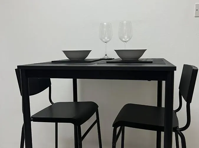 Mayflower Flat, Flat 12 Lejlighed *